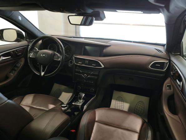 Infiniti Q30 с пробегом 2016 года, цена 1 649 000 рублей, 93428 км, хэтчбек, Автокод Объявления