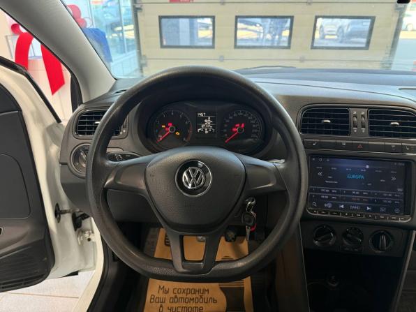 Volkswagen Polo V Рестайлинг с пробегом 2016 года, цена 850 000 рублей, 127117 км, седан, Автокод Объявления