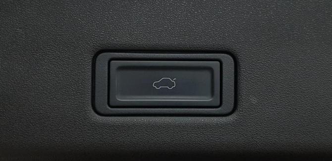 Omoda C5 I с пробегом 2022 года, цена 1 570 000 рублей, 43075 км, внедорожник, Автокод Объявления