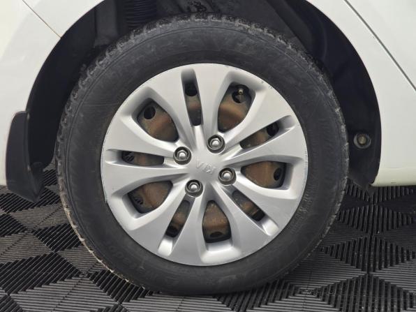 Kia Rio IV с пробегом 2018 года, цена 1 099 000 рублей, 211000 км, седан, Автокод Объявления