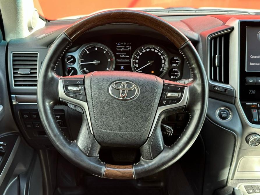 Toyota Land Cruiser 200 Series Рестайлинг 2 Пермь  - изображение 10