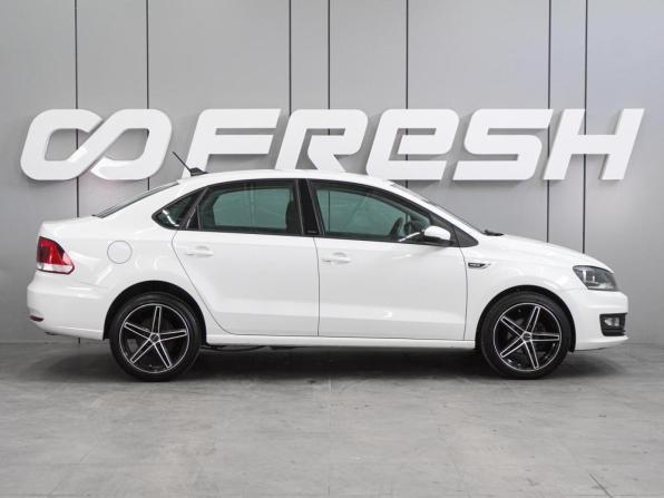 Volkswagen Polo V Рестайлинг с пробегом 2017 года, цена 1 074 000 рублей, 146864 км, седан, Автокод Объявления