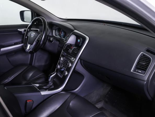 Volvo XC60 I Рестайлинг с пробегом 2015 года, цена 1 890 000 рублей, 211646 км, внедорожник, Автокод Объявления