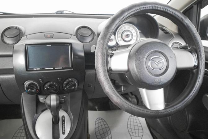 Mazda Demio III (DE) с пробегом 2009 года, цена 649 000 рублей, 113000 км, хэтчбек, Автокод Объявления