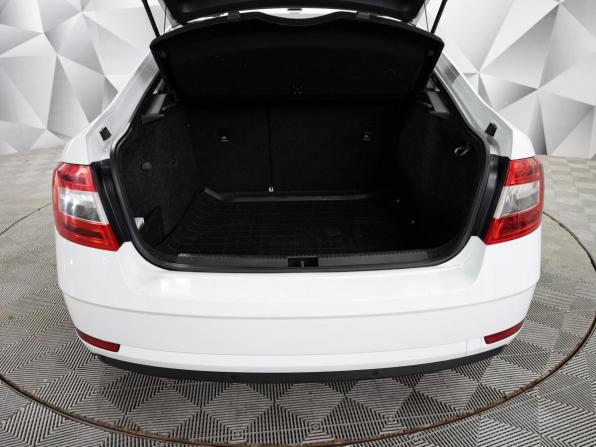 Skoda Octavia III (A7) Рестайлинг с пробегом 2019 года, цена 1 696 000 рублей, 145000 км, лифтбек, Автокод Объявления