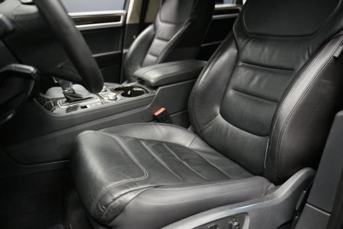 Volkswagen Touareg II Рестайлинг с пробегом 2015 года, цена 2 740 000 рублей, 239463 км, внедорожник, Автокод Объявления