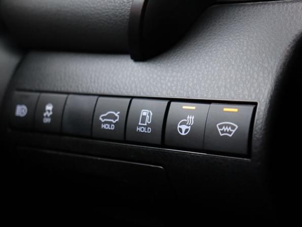 Toyota Camry VIII (XV70) Рестайлинг с пробегом 2020 года, цена 3 045 000 рублей, 42313 км, седан, Автокод Объявления