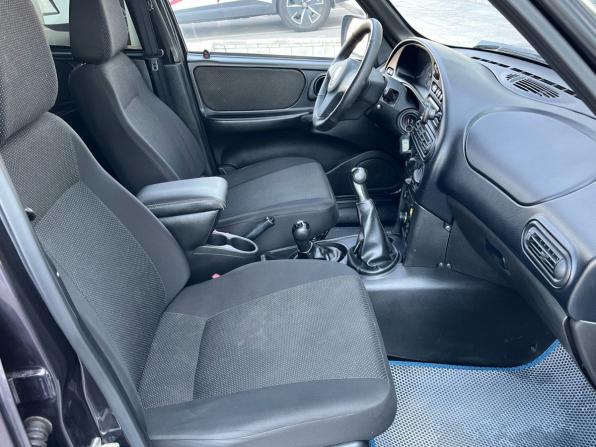 Chevrolet Niva I Рестайлинг с пробегом 2012 года, цена 450 000 рублей, 140000 км, внедорожник, Автокод Объявления