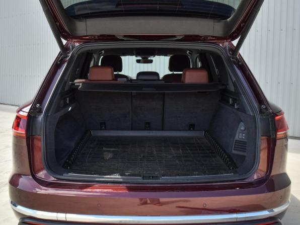 Volkswagen Touareg III с пробегом 2019 года, цена 4 050 000 рублей, 192857 км, внедорожник, Автокод Объявления