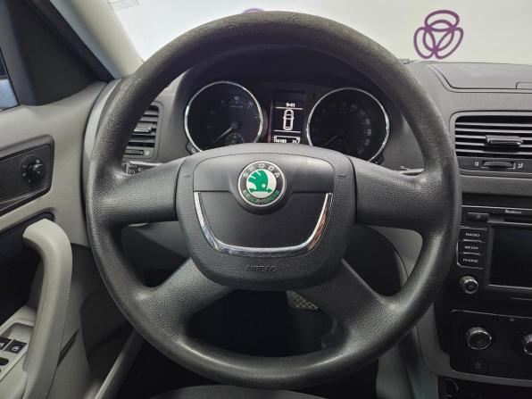 Skoda Yeti I с пробегом 2012 года, цена 633 000 рублей, 156102 км, внедорожник, Автокод Объявления