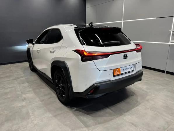 Lexus UX I с пробегом 2021 года, цена 3 379 000 рублей, 32000 км, внедорожник, Автокод Объявления