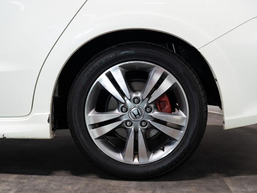 Honda Stream II Рестайлинг Чита  - изображение 15