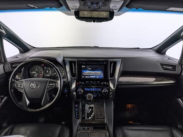 Toyota Alphard III Рестайлинг с пробегом 2018 года, цена 5 300 000 рублей, 70043 км, минивэн, Автокод Объявления