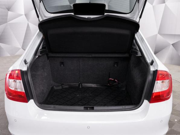 Skoda Rapid I с пробегом 2014 года, цена 787 000 рублей, 225000 км, лифтбек, Автокод Объявления