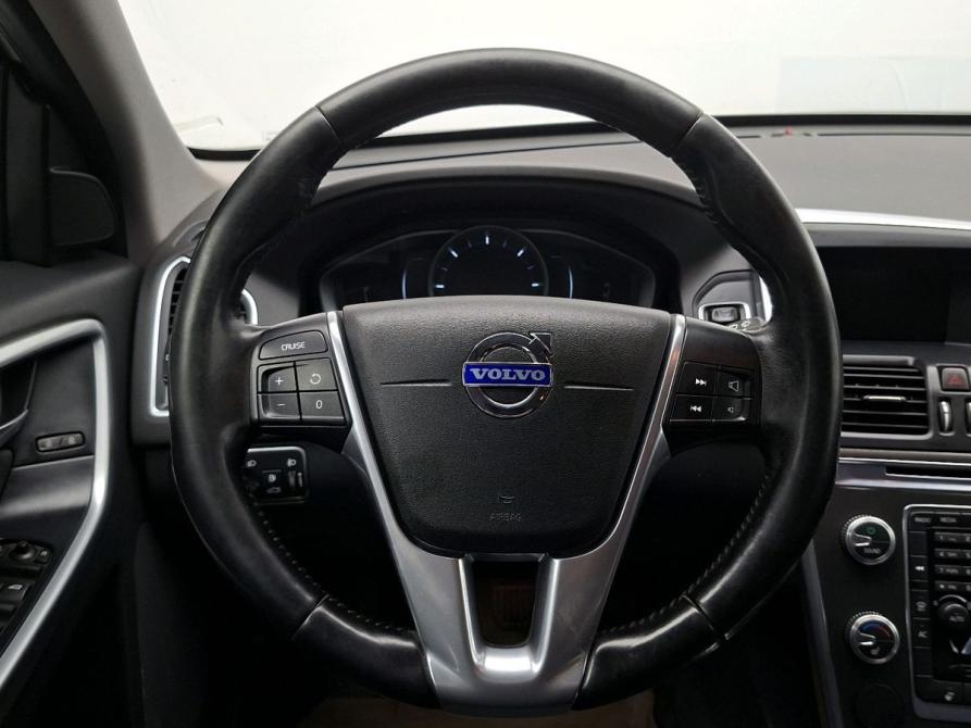 Volvo XC60 I Рестайлинг Мурманск  - изображение 23