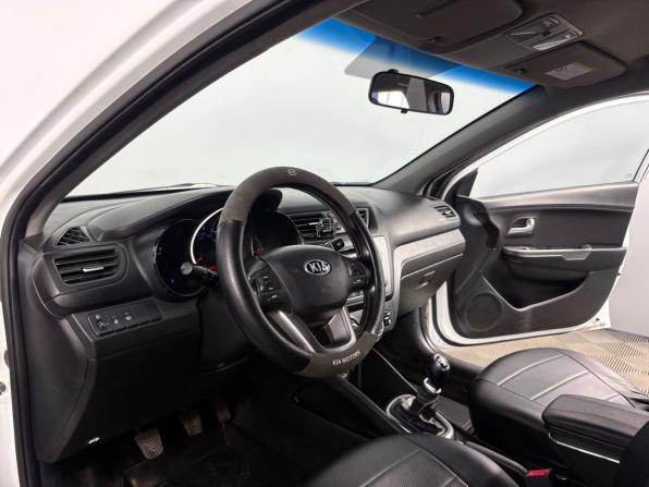 Kia Rio III с пробегом 2014 года, цена 900 000 рублей, 211399 км, седан, Автокод Объявления