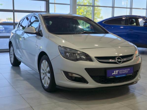 Opel Astra J Рестайлинг с пробегом 2013 года, цена 999 000 рублей, 156500 км, хэтчбек, Автокод Объявления