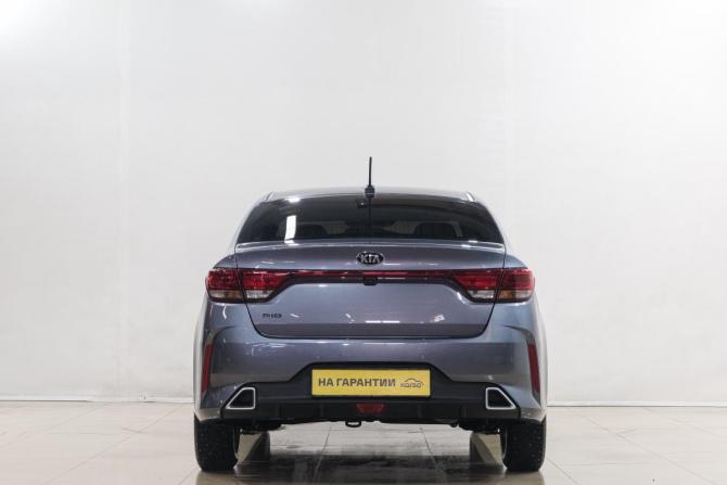 Kia Rio IV Рестайлинг с пробегом 2020 года, цена 1 699 000 рублей, 94400 км, седан, Автокод Объявления