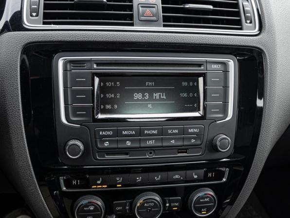Volkswagen Jetta VI Рестайлинг с пробегом 2015 года, цена 1 399 000 рублей, 153994 км, седан, Автокод Объявления
