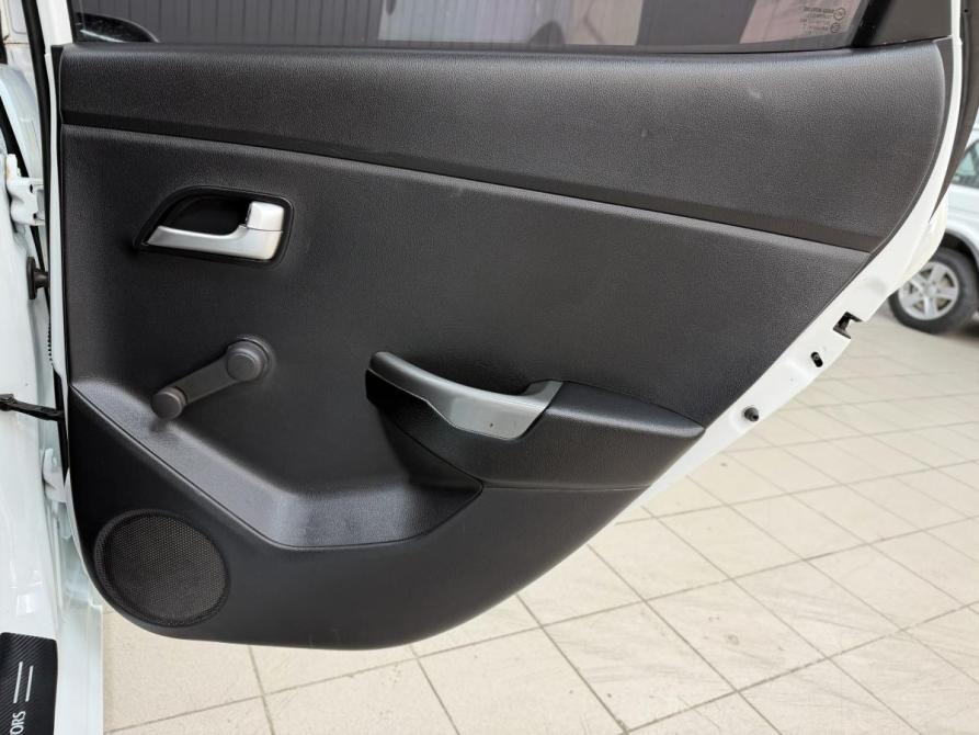 Kia Rio III Магнитогорск  - изображение 16