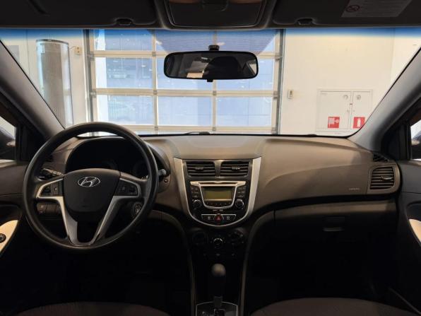 Hyundai Solaris I с пробегом 2012 года, цена 820 000 рублей, 130658 км, седан, Автокод Объявления