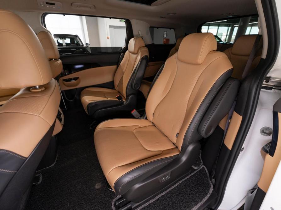 Kia Carnival IV Москва  - изображение 14