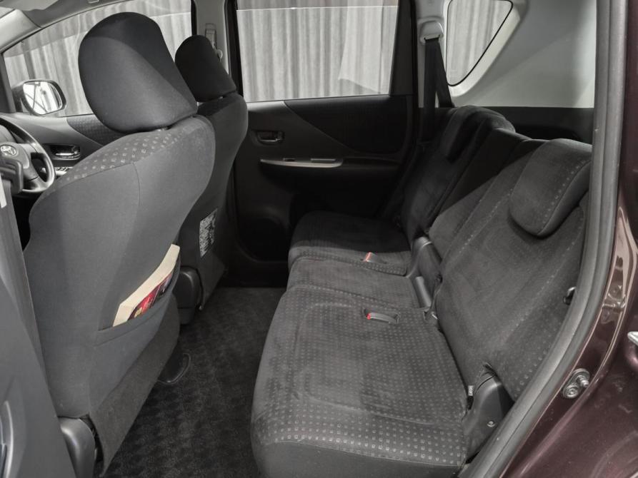 Toyota Ractis I Красноярск  - изображение 17