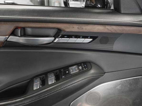 Genesis G90 I Рестайлинг с пробегом 2019 года, цена 3 350 000 рублей, 163475 км, седан, Автокод Объявления
