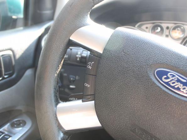 Ford Focus II Рестайлинг с пробегом 2008 года, цена 269 000 рублей, 240922 км, седан, Автокод Объявления