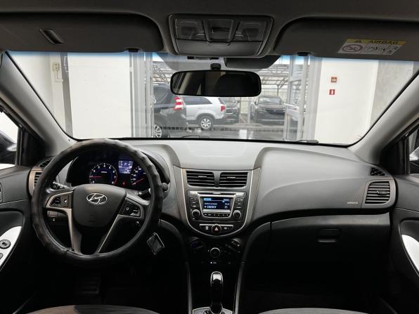 Hyundai Solaris I Рестайлинг с пробегом 2015 года, цена 940 000 рублей, 110685 км, седан, Автокод Объявления