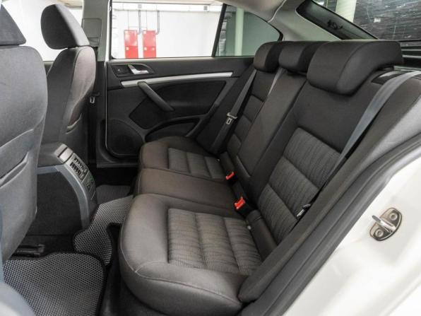 Skoda Octavia II (A5) Рестайлинг с пробегом 2011 года, цена 725 000 рублей, 248354 км, лифтбек, Автокод Объявления