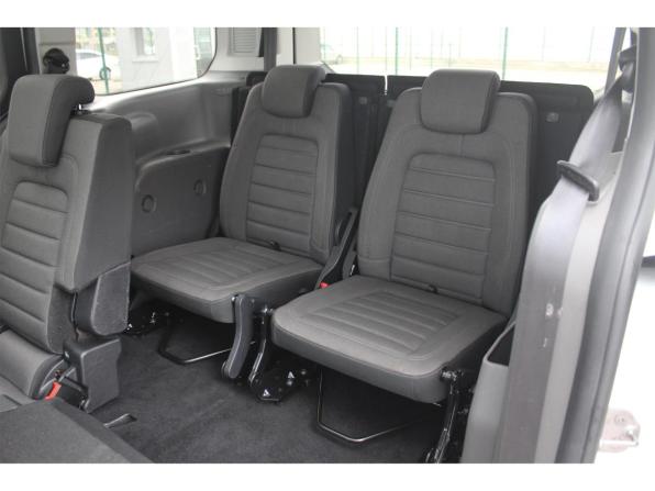 Ford Tourneo Connect II Рестайлинг с пробегом 2018 года, цена 1 700 000 рублей, 137276 км, компактвэн, Автокод Объявления