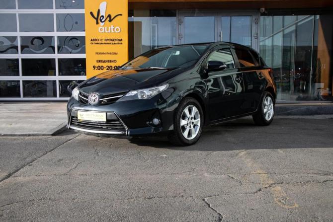 Toyota Auris II с пробегом 2013 года, цена 1 098 000 рублей, 211600 км, хэтчбек, Автокод Объявления