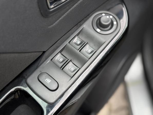 Renault Kaptur I с пробегом 2016 года, цена 1 565 000 рублей, 91545 км, внедорожник, Автокод Объявления