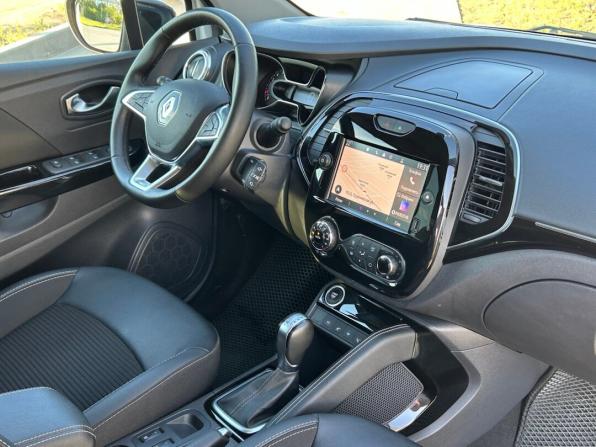Renault Kaptur I Рестайлинг с пробегом 2021 года, цена 1 725 000 рублей, 40037 км, внедорожник, Автокод Объявления