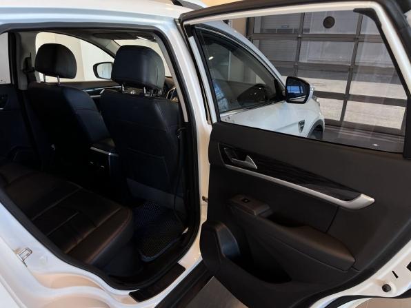 Dongfeng AX7 I с пробегом 2017 года, цена 1 290 000 рублей, 76913 км, внедорожник, Автокод Объявления