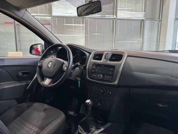 Renault Logan II с пробегом 2018 года, цена 845 000 рублей, 152290 км, седан, Автокод Объявления