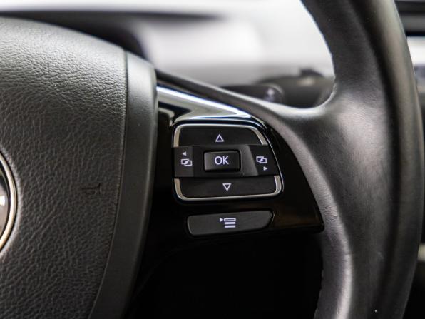 Volkswagen Touareg II Рестайлинг с пробегом 2015 года, цена 3 098 000 рублей, 169678 км, внедорожник, Автокод Объявления