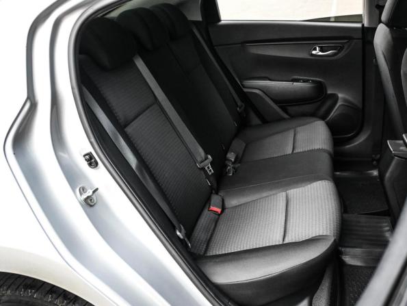 Kia Rio IV Рестайлинг с пробегом 2021 года, цена 1 569 000 рублей, 120073 км, седан, Автокод Объявления