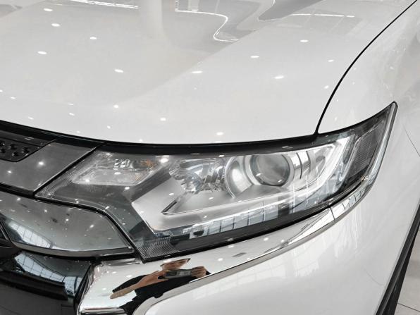 Mitsubishi Outlander III Рестайлинг 3 с пробегом 2021 года, цена 2 771 000 рублей, 62332 км, внедорожник, Автокод Объявления