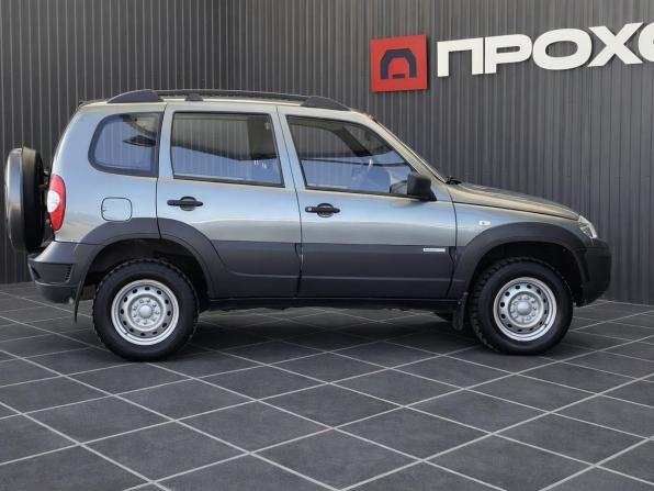 Chevrolet Niva I Рестайлинг с пробегом 2015 года, цена 647 000 рублей, 78600 км, внедорожник, Автокод Объявления