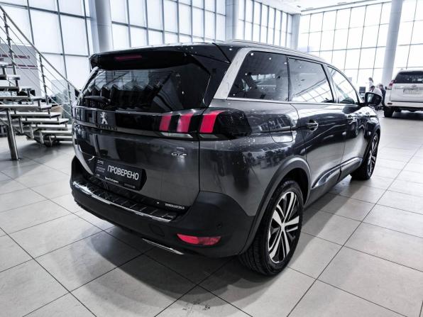 Peugeot 5008 II с пробегом 2018 года, цена 2 050 000 рублей, 176032 км, внедорожник, Автокод Объявления