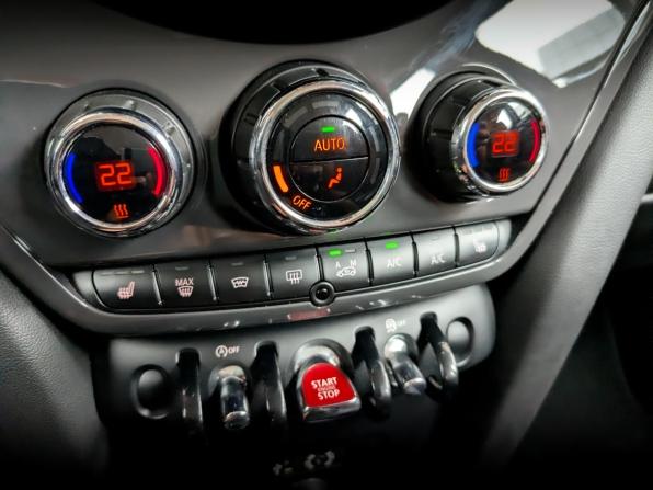 Mini Countryman II с пробегом 2018 года, цена 2 600 000 рублей, 28859 км, внедорожник, Автокод Объявления