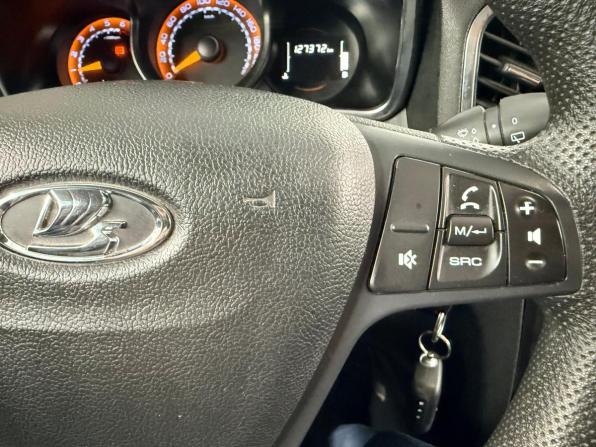 Lada (ВАЗ) XRAY I с пробегом 2019 года, цена 930 000 рублей, 127500 км, хэтчбек, Автокод Объявления