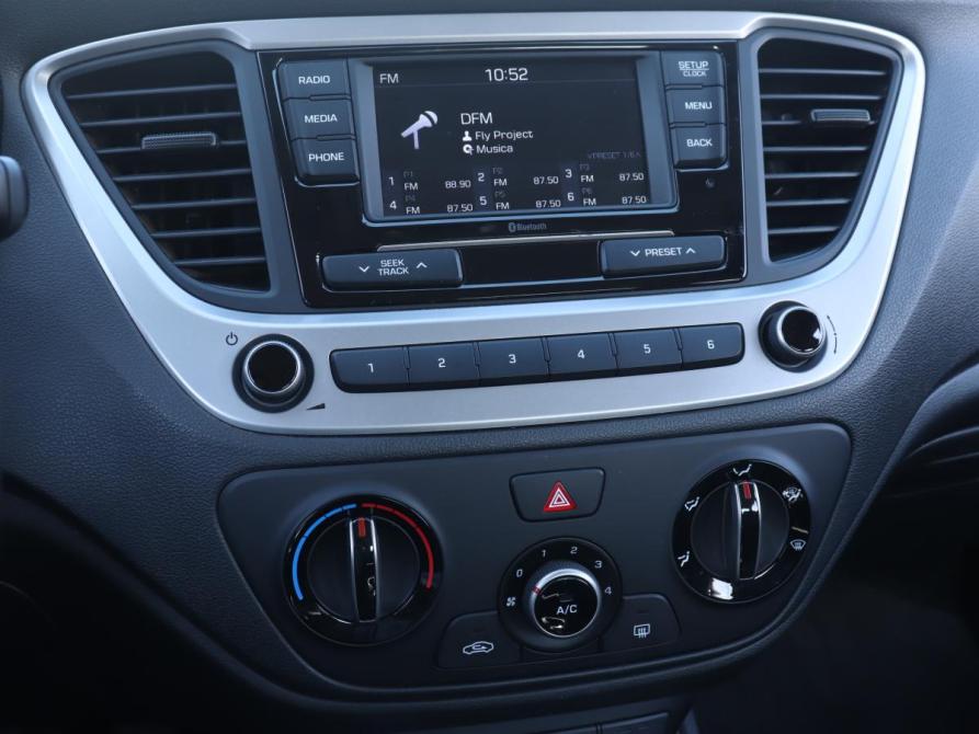 Hyundai Solaris II Москва  - изображение 17