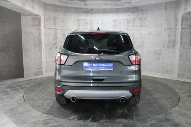 Ford Kuga II Рестайлинг с пробегом 2017 года, цена 1 735 000 рублей, 136965 км, внедорожник, Автокод Объявления