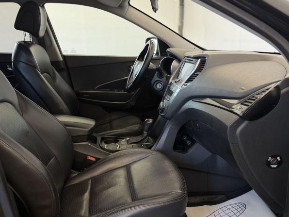 Hyundai Santa Fe III с пробегом 2012 года, цена 1 638 000 рублей, 178550 км, внедорожник, Автокод Объявления