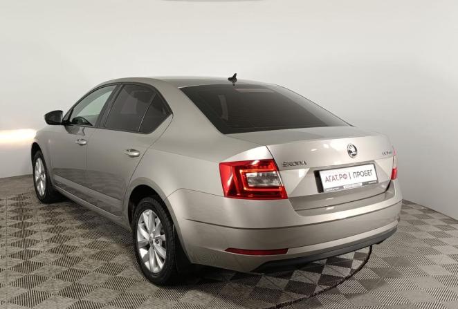 Skoda Octavia III (A7) Рестайлинг с пробегом 2019 года, цена 1 890 000 рублей, 110435 км, лифтбек, Автокод Объявления
