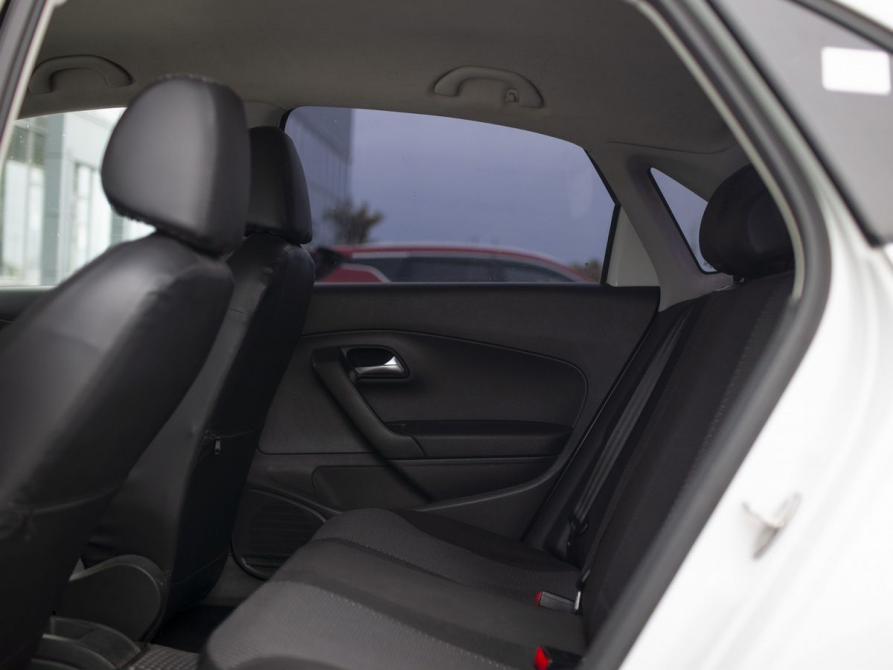 Volkswagen Polo V Курган  - изображение 13