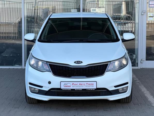 Kia Rio III Рестайлинг с пробегом 2017 года, цена 899 000 рублей, 254915 км, хэтчбек, Автокод Объявления